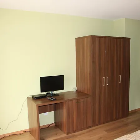 Szálloda Kichika 2*
